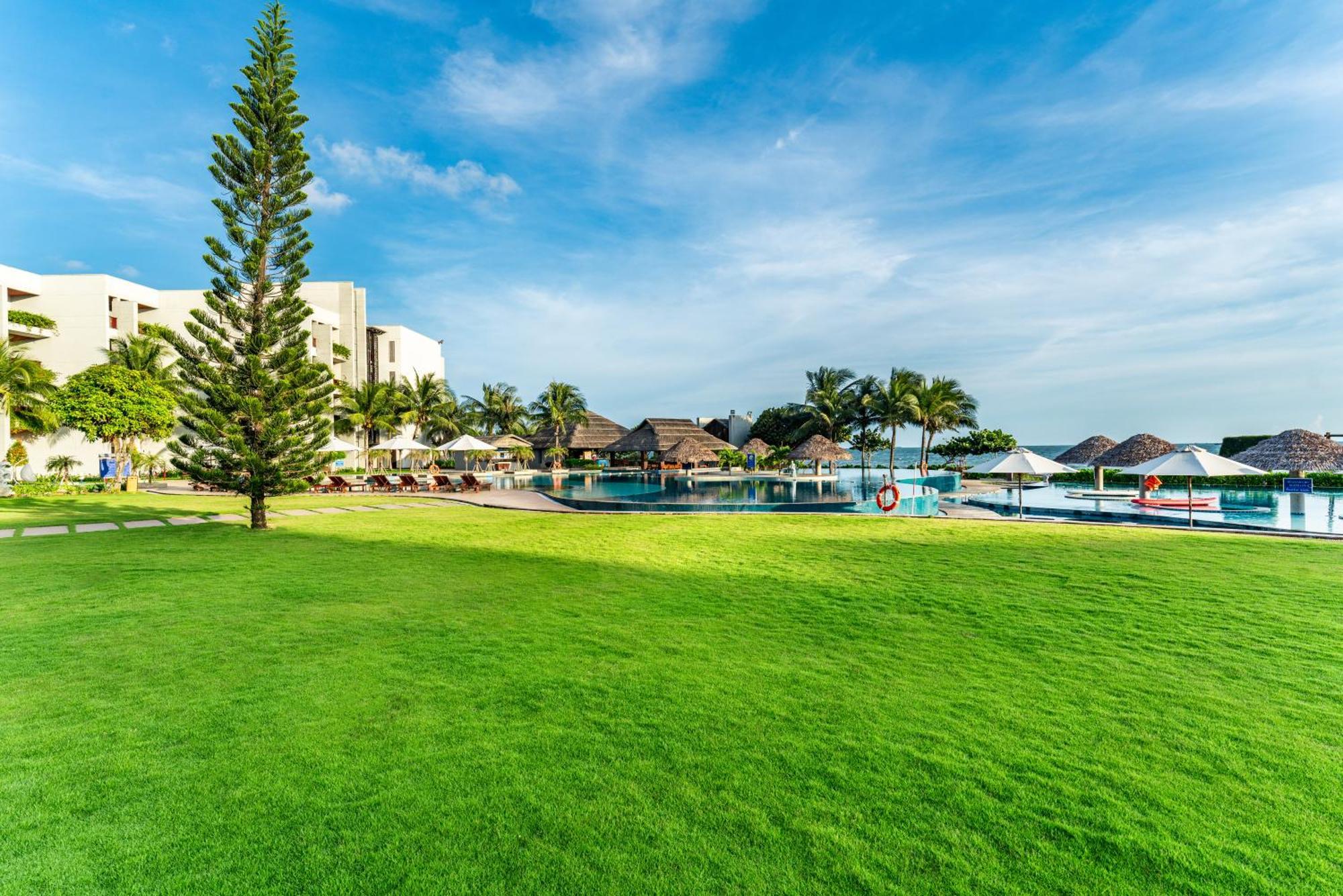 Vietsovpetro Ho Tram Beach Resort & Spa Bagian luar foto