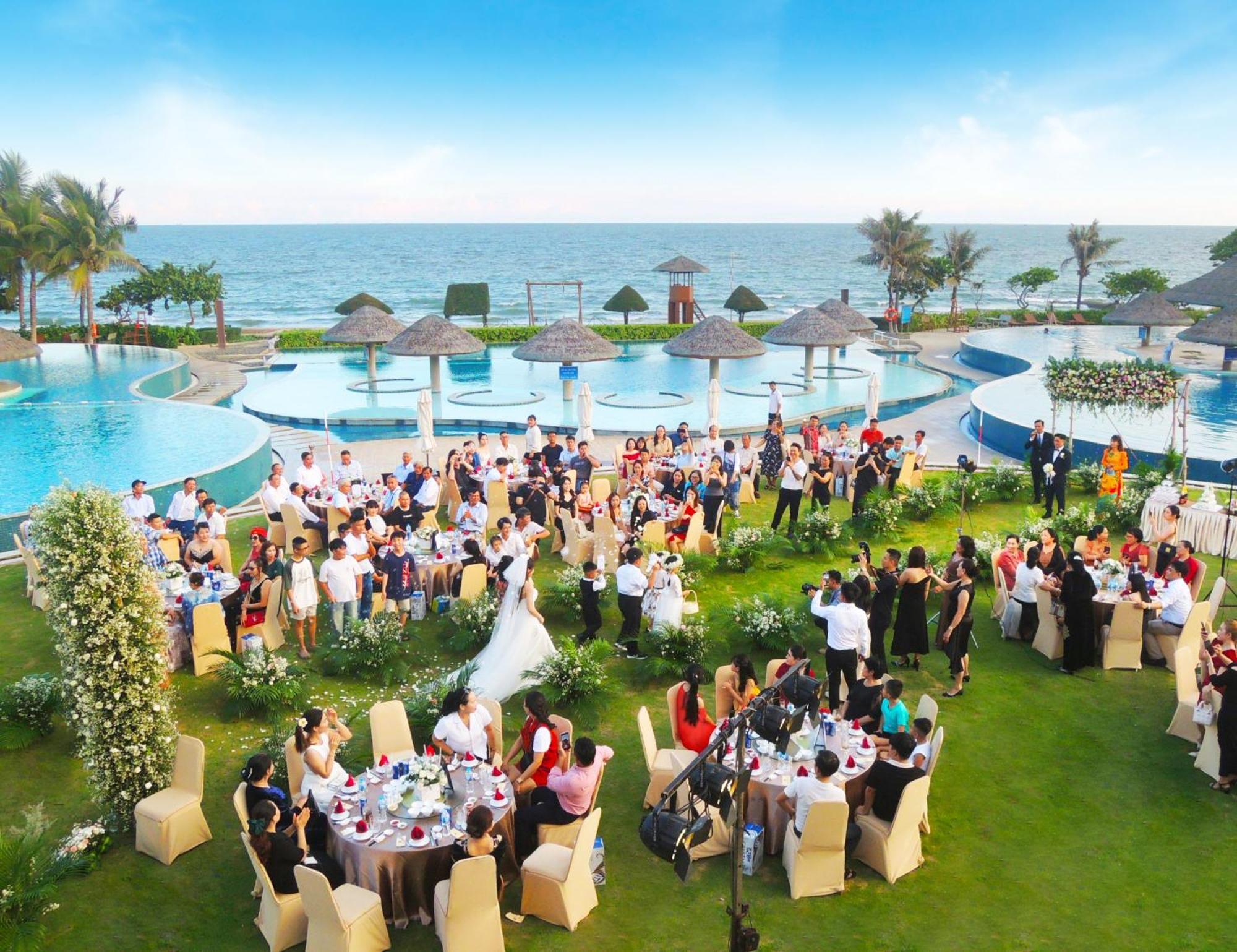 Vietsovpetro Ho Tram Beach Resort & Spa Bagian luar foto